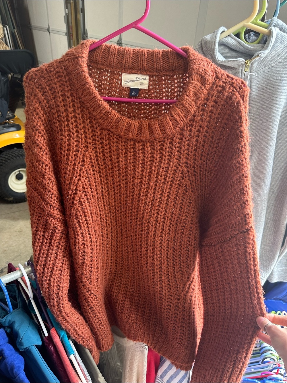 Universal Thread Women's Rust Crewneck Sweater